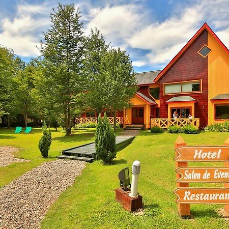 Hotel Y Cabanas Patagonia Green Puerto Aysen Exterior photo